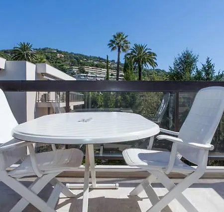 Montrose Apartment Cannes